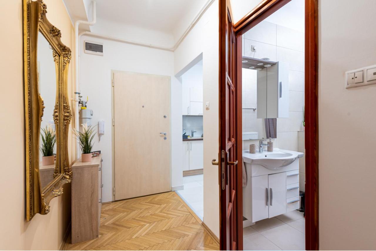 Deluxe With Free Car Park Appartamento Budapest